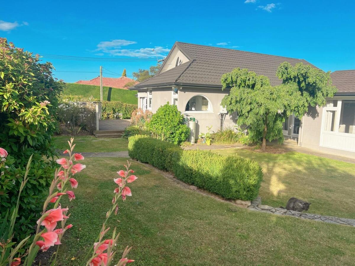 Beautiful Garden View 4Br House Villa Oamaru Exterior photo